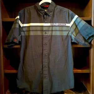 Men’s Harley Davidson riding top